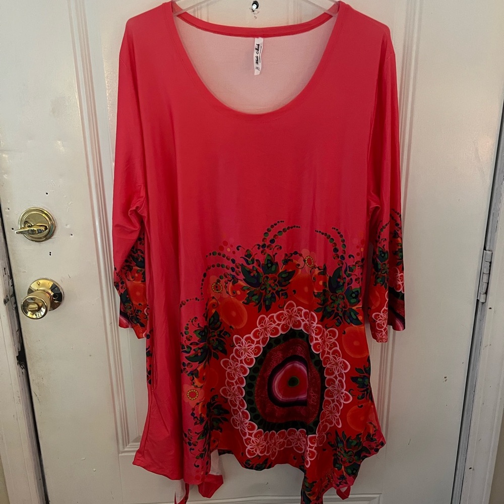 White Mark Mandala Floral Tunic Top Coral 2XL 3/4 Sleeves Pockets